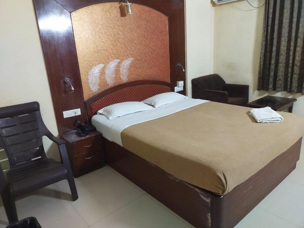 Mandara Comforts Hotel Bangalore Buitenkant foto