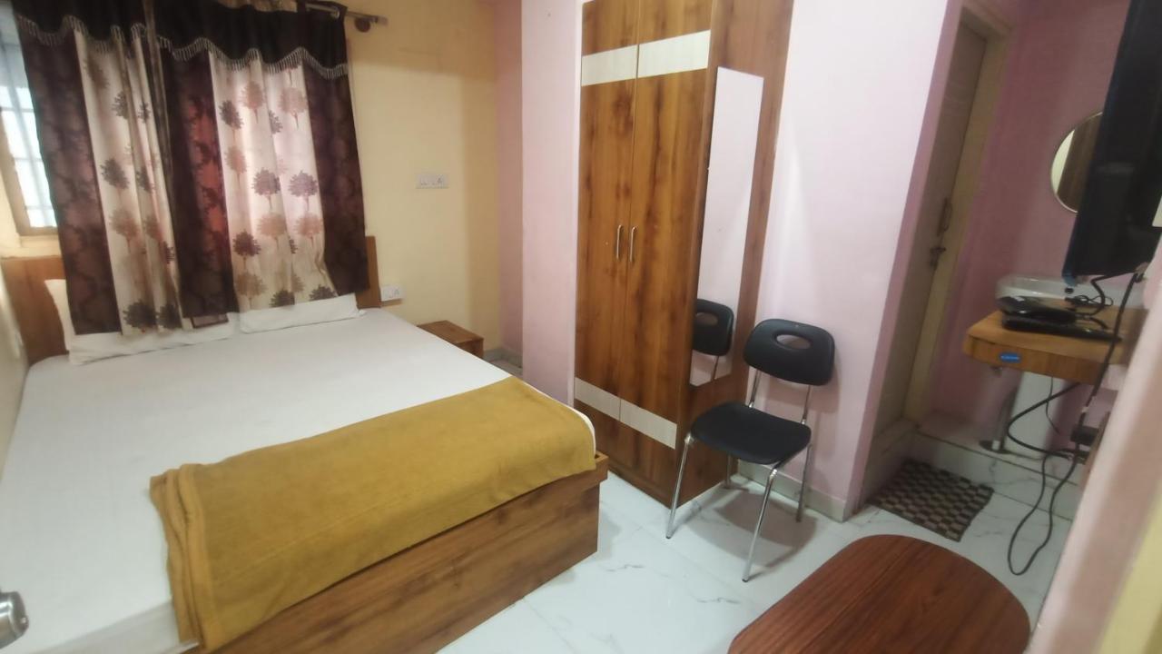 Mandara Comforts Hotel Bangalore Buitenkant foto