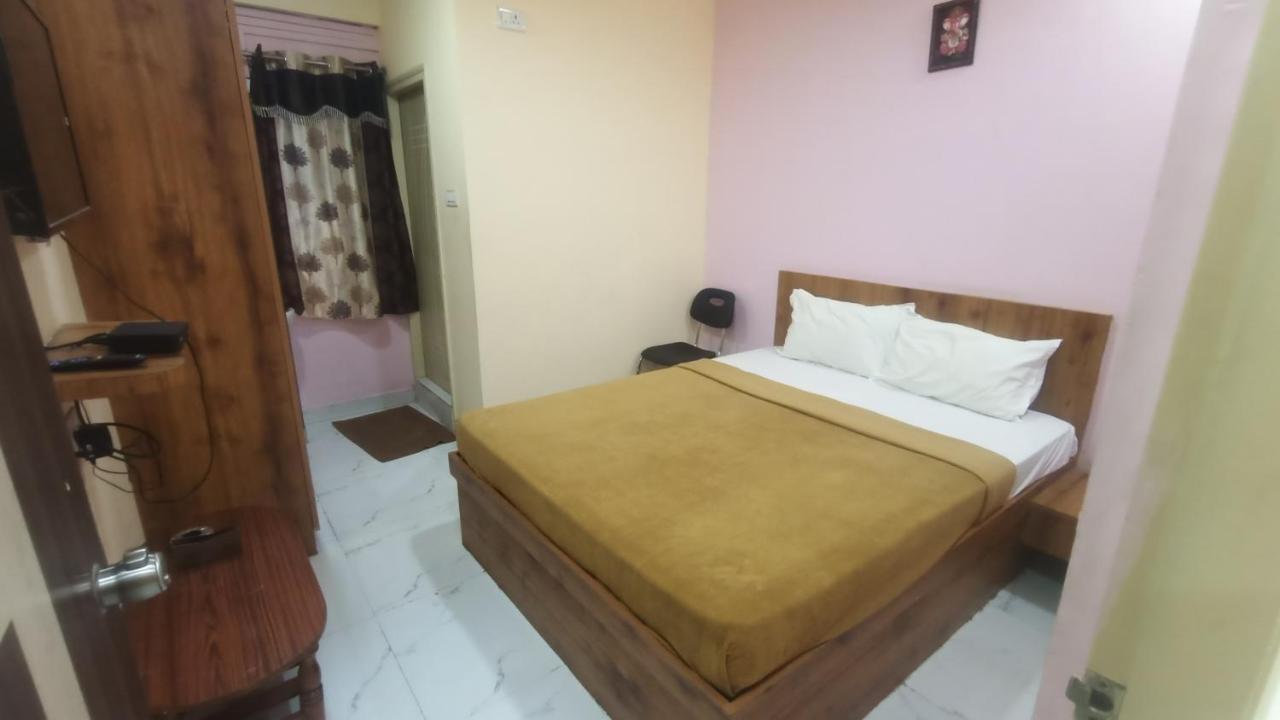 Mandara Comforts Hotel Bangalore Buitenkant foto
