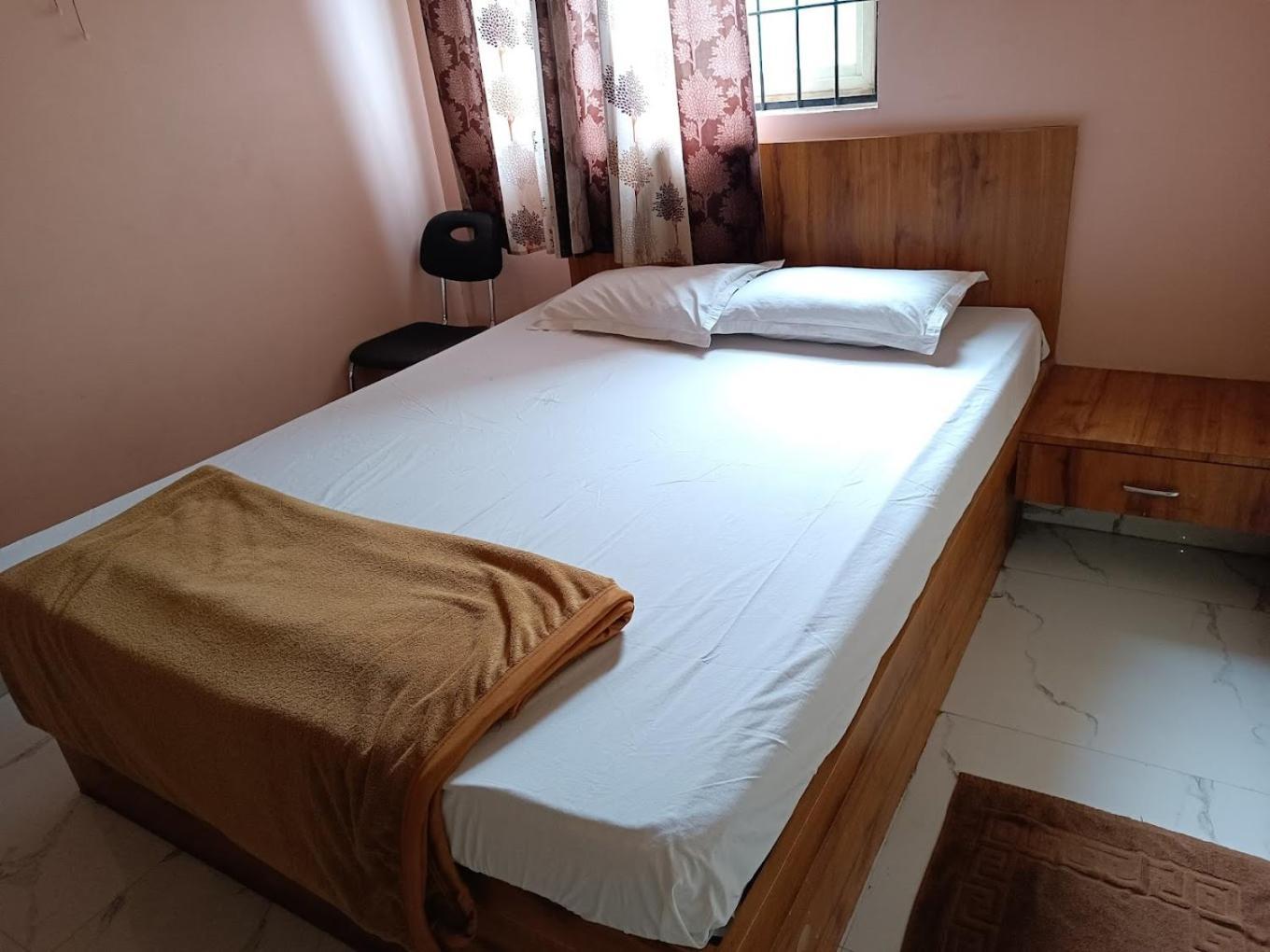 Mandara Comforts Hotel Bangalore Buitenkant foto